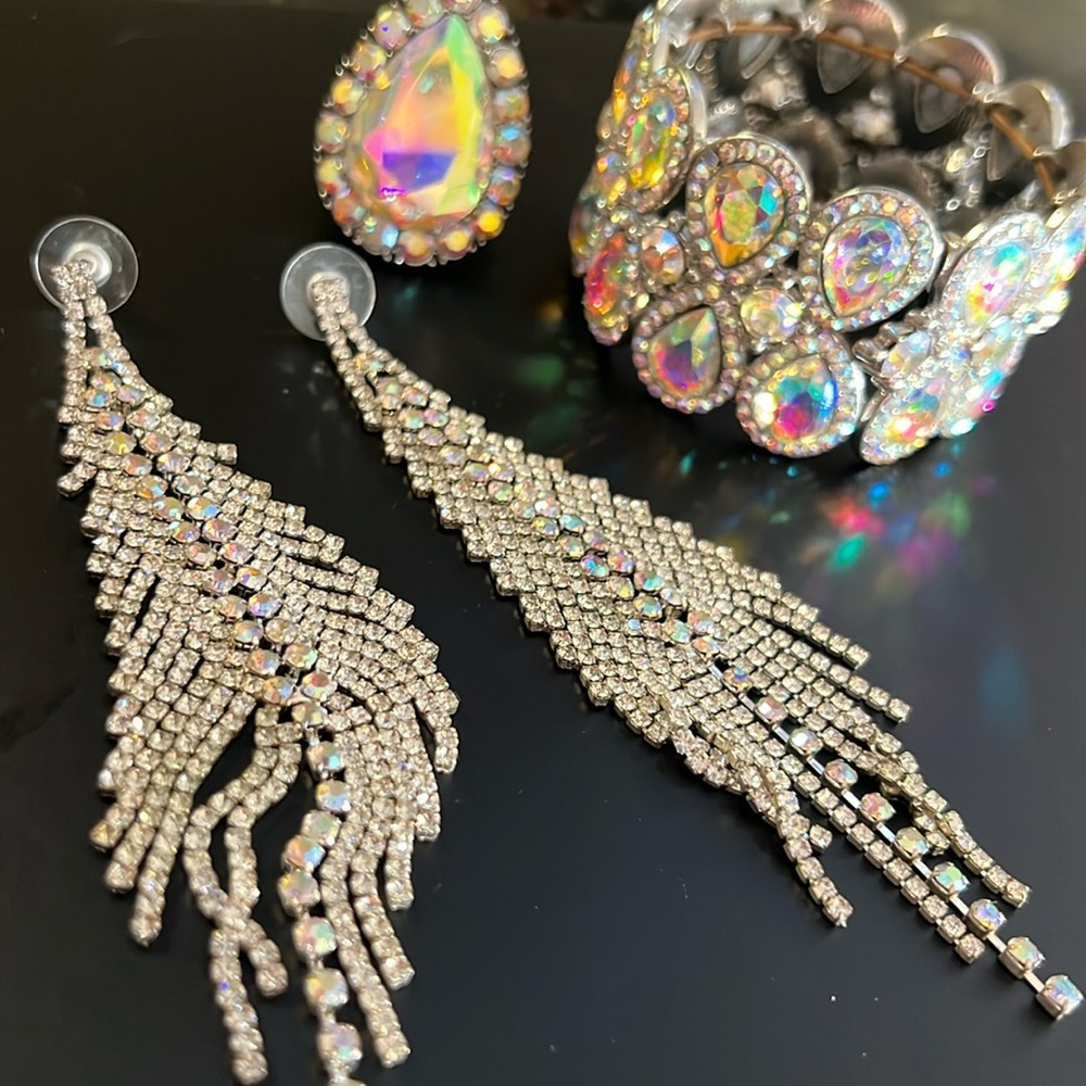 Glam Competition Jewelry Set and with Iridescent Accents